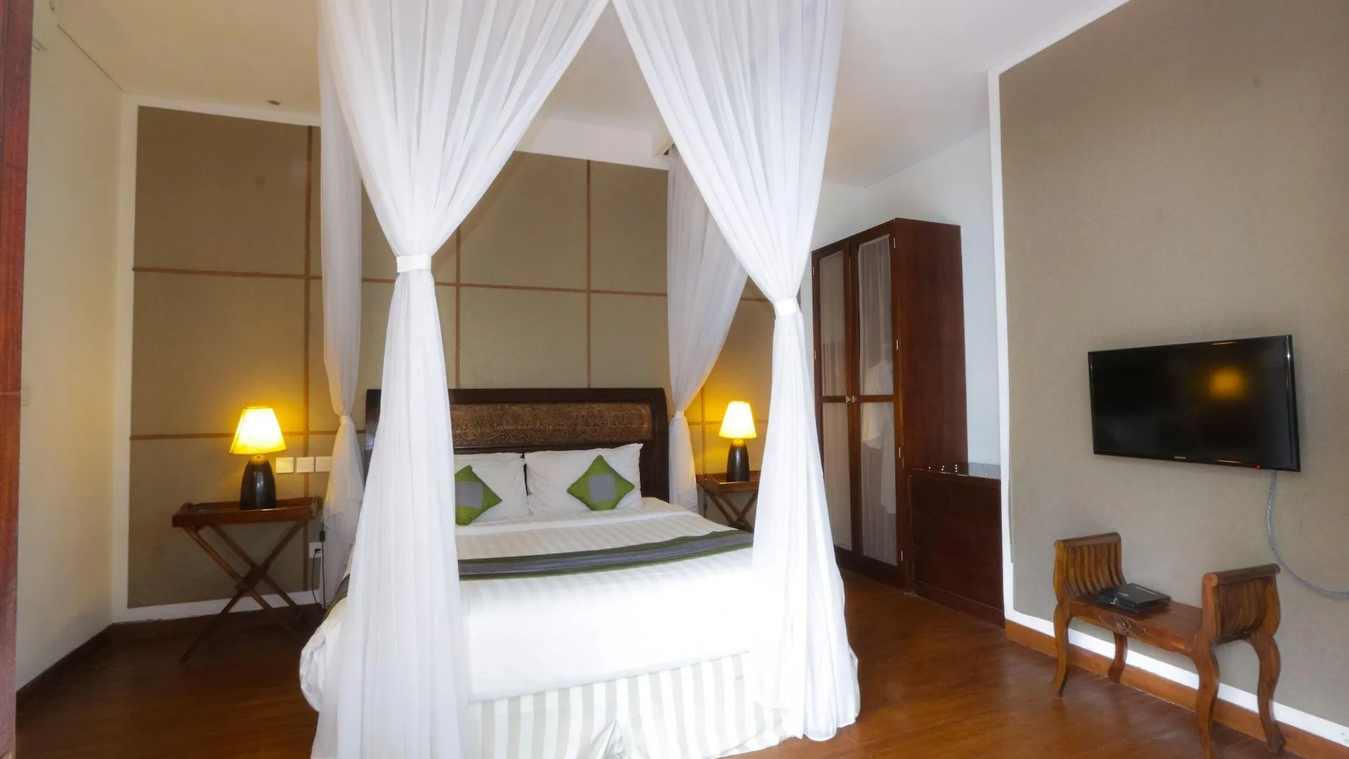 Desamuda Village Seminyak  0*, Seminyak (Bali)